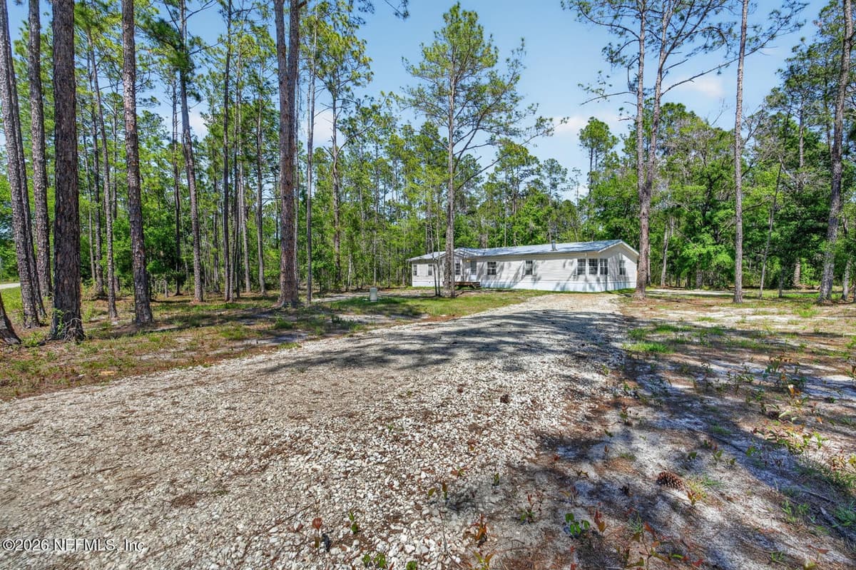 10570 DELGADO Avenue, Hastings, FL 32145 3