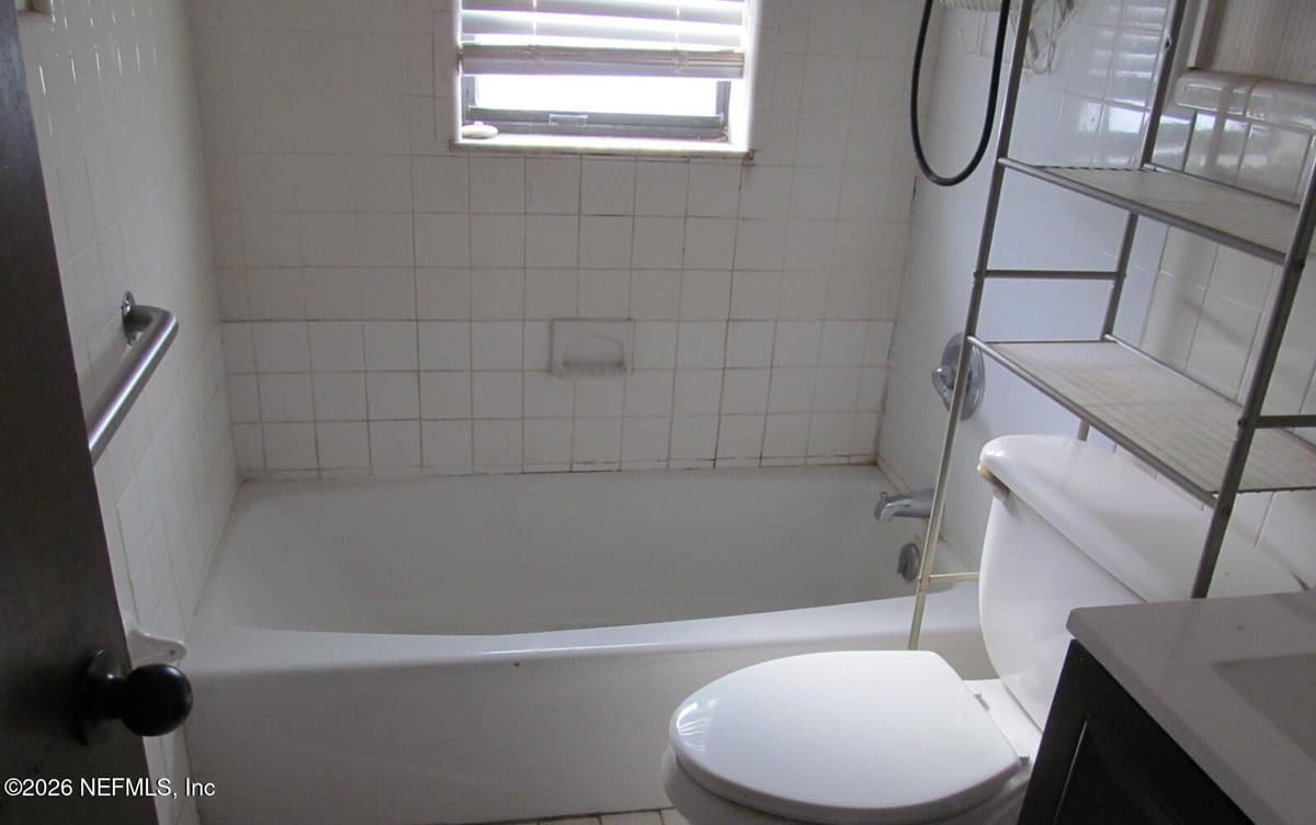 7378 KYLAN Drive N, Jacksonville, FL 32209 2
