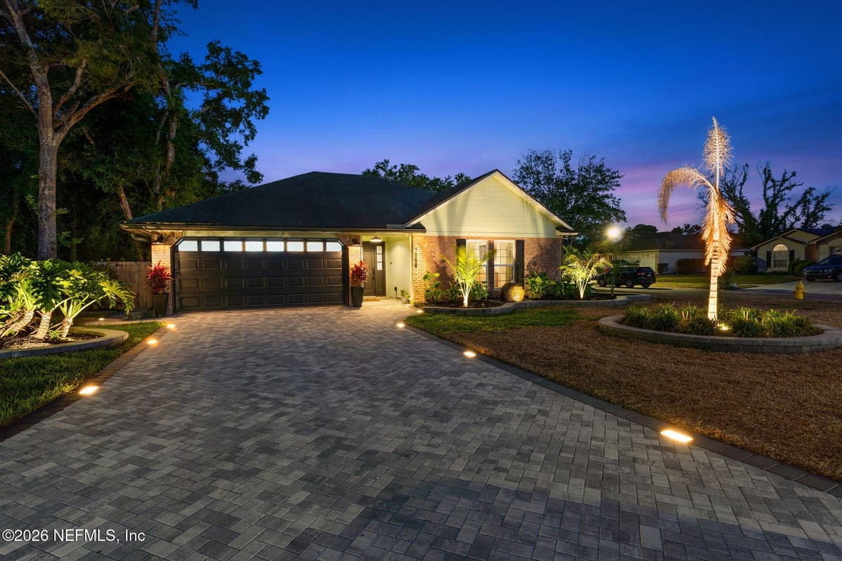 7999 DEWARS Court, Jacksonville, FL 32244 2