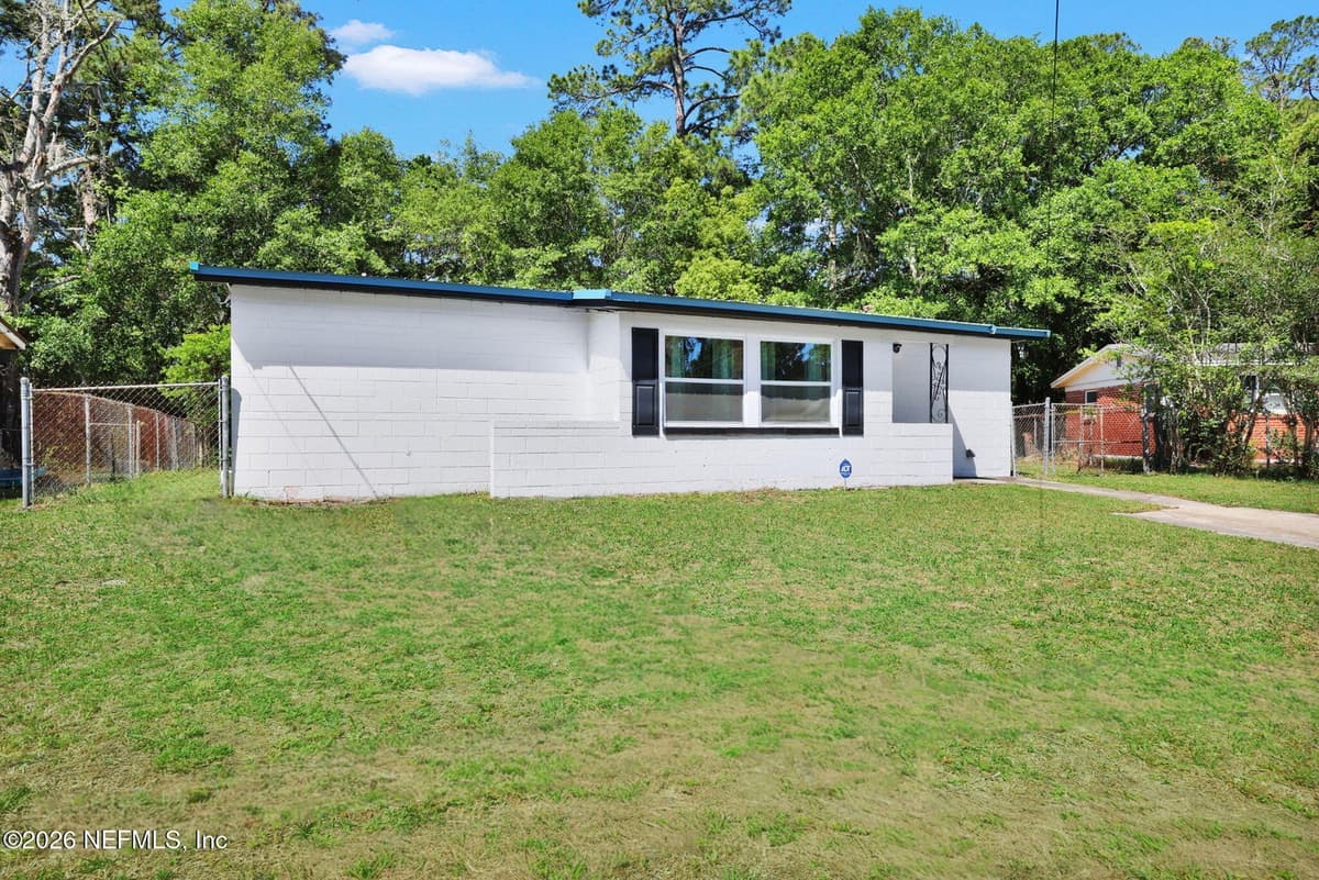 6786 W GASPAR Circle, Jacksonville, FL 32219 3