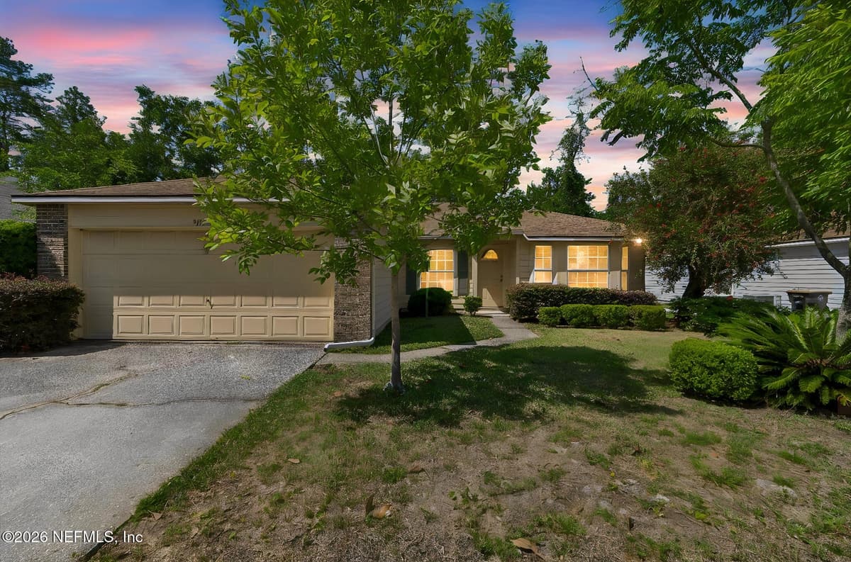 9043 ROCKPOND MEADOWS Drive, Jacksonville, FL 32221 2