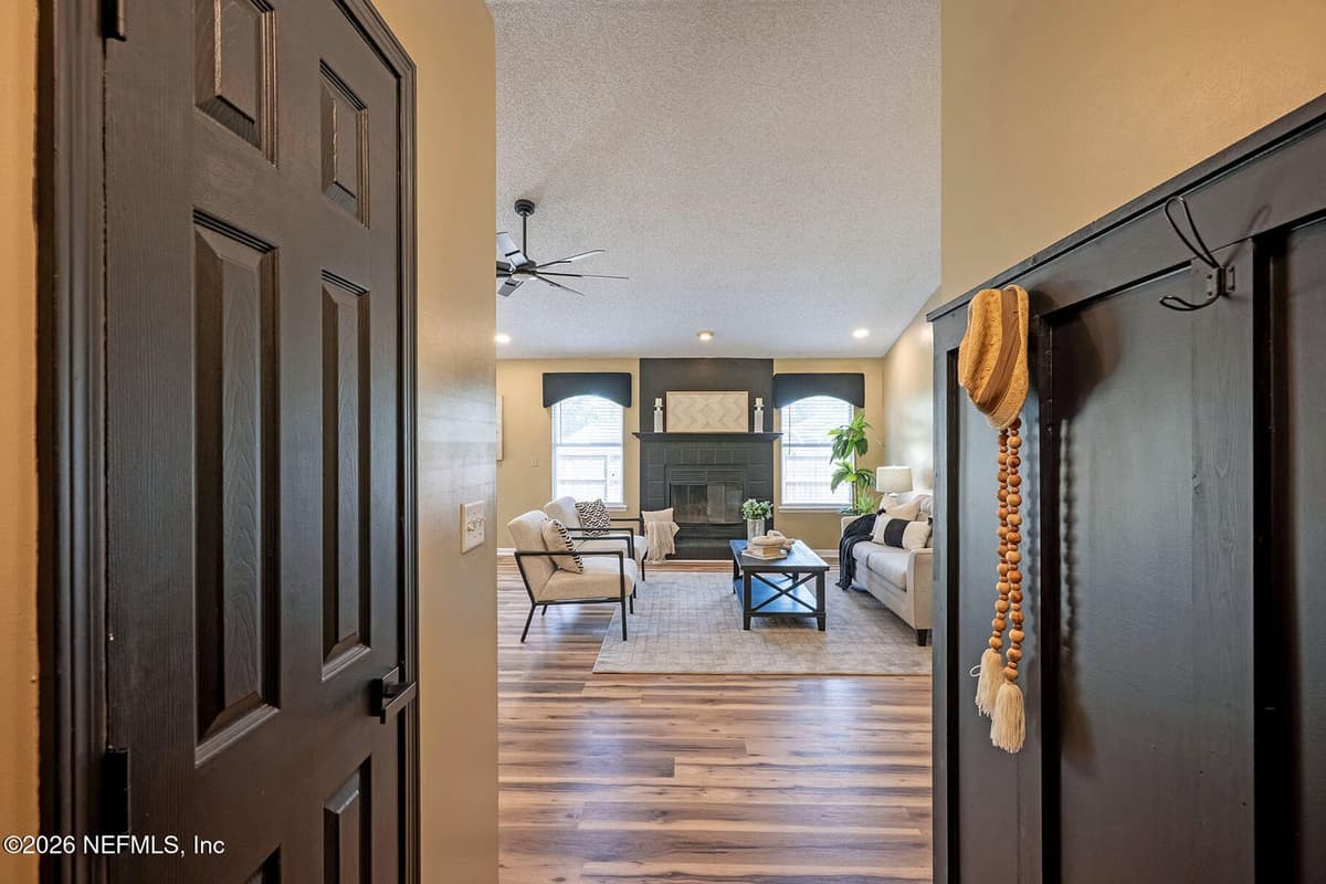 7443 AMANDAS CROSSING Drive N, Jacksonville, FL 32244 2