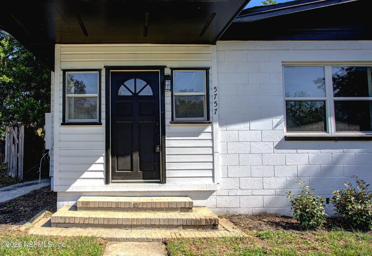 5757 CEDAR PARK Lane, Jacksonville, FL 32210 3