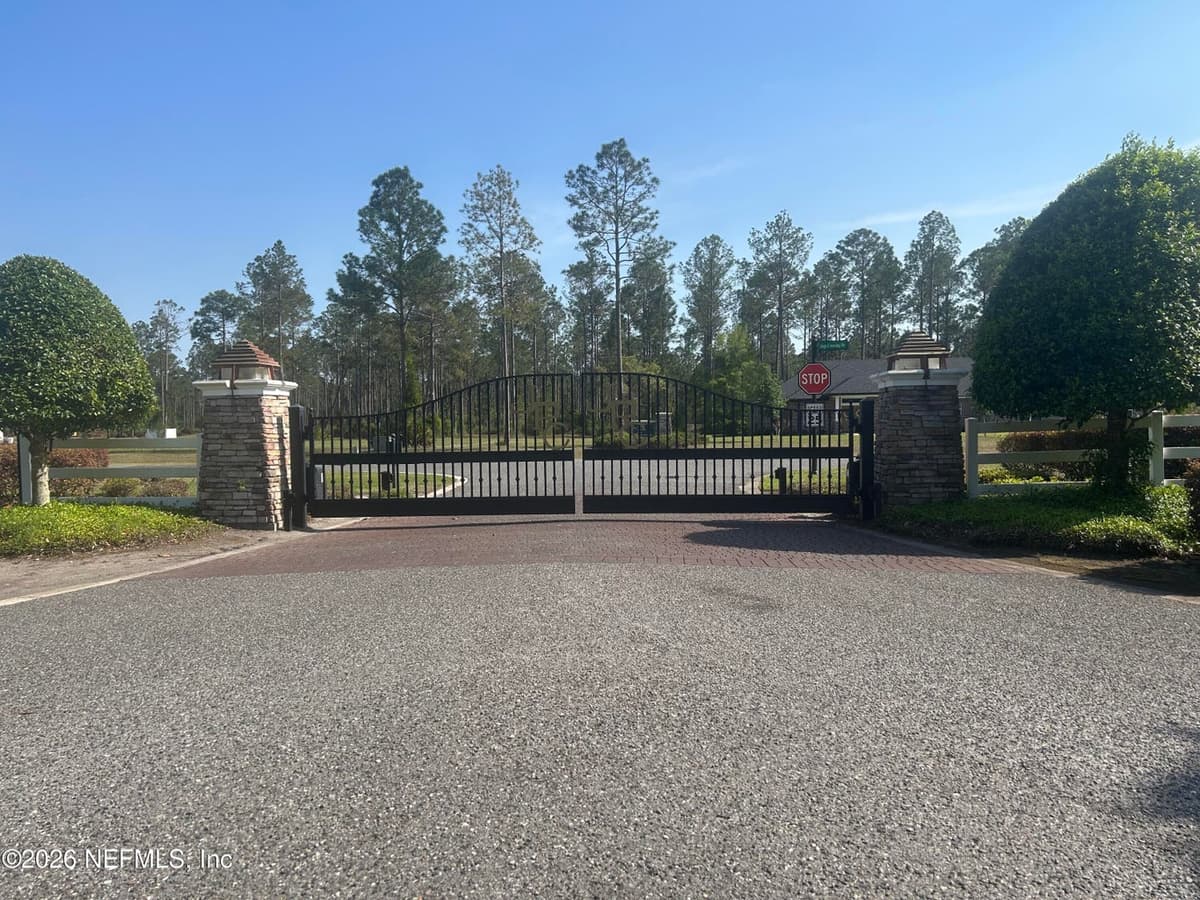 10966 PADDINGTON Way, Jacksonville, FL 32219 3