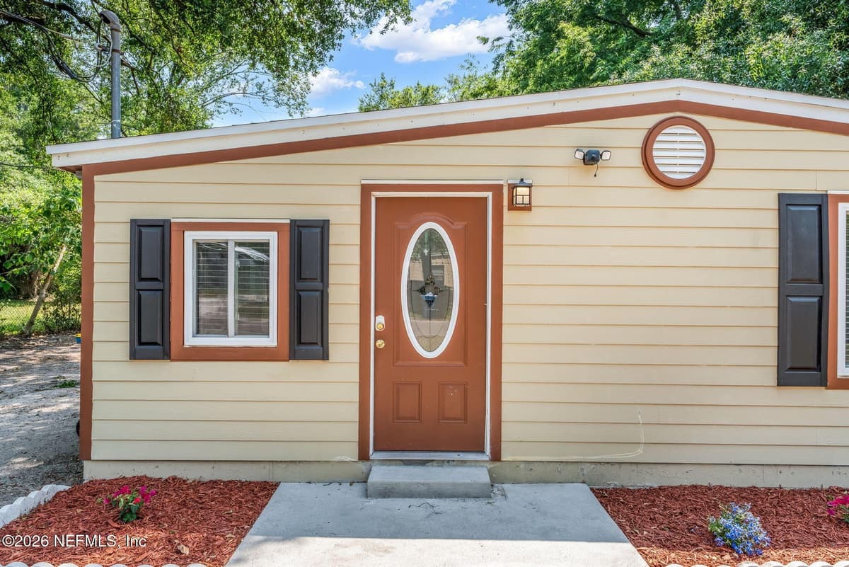 10501 WOOSTER Drive, Jacksonville, FL 32218 2