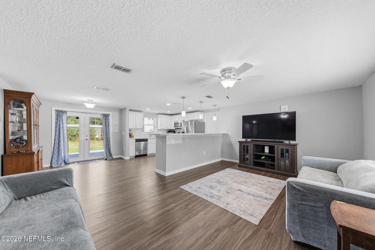 11515 SOFORENKO Drive, Jacksonville, FL 32218 3