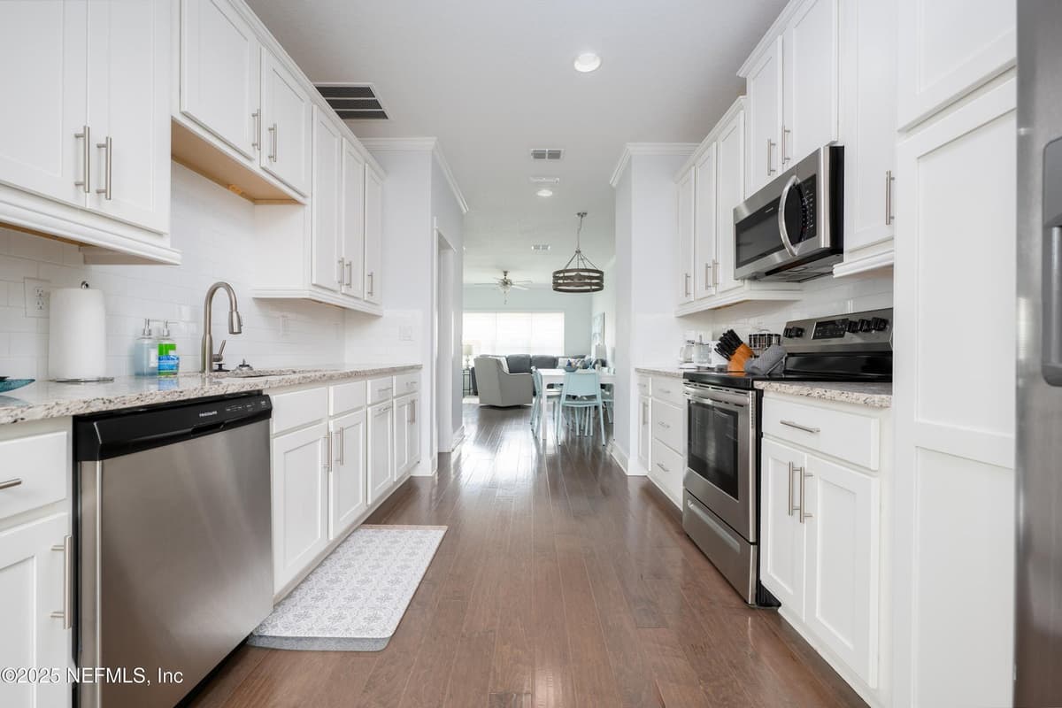 2149 2ND Street S, Jacksonville Beach, FL 32250 3
