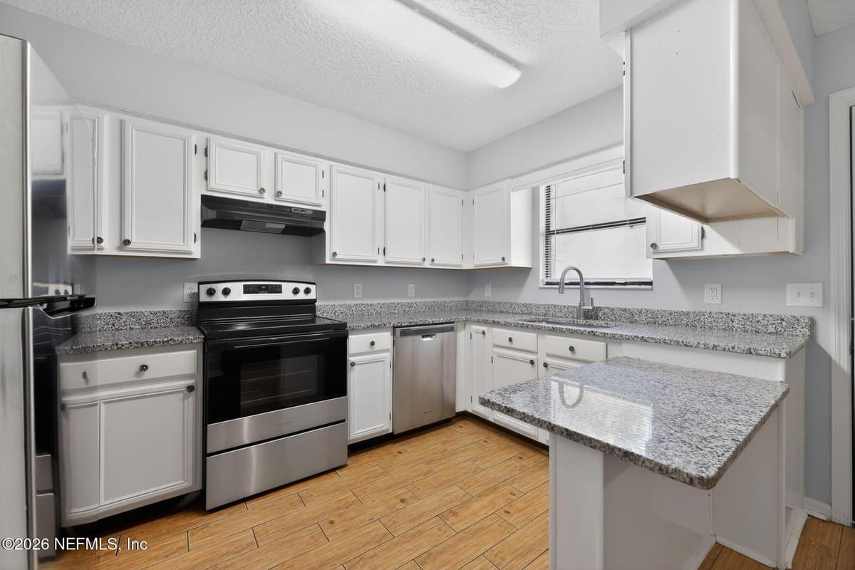 3916 HUNTERS LAKE Circle W, Jacksonville, FL 32210 2