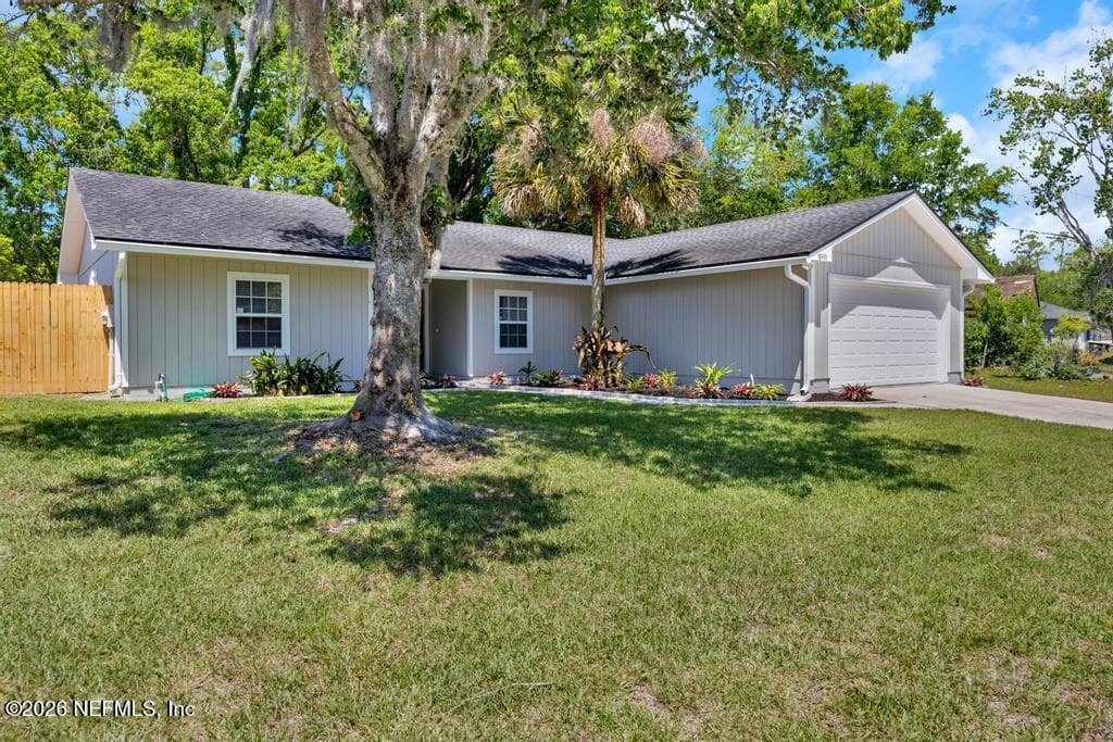 8330 PEPPERWOOD Drive, Jacksonville, FL 32244 2