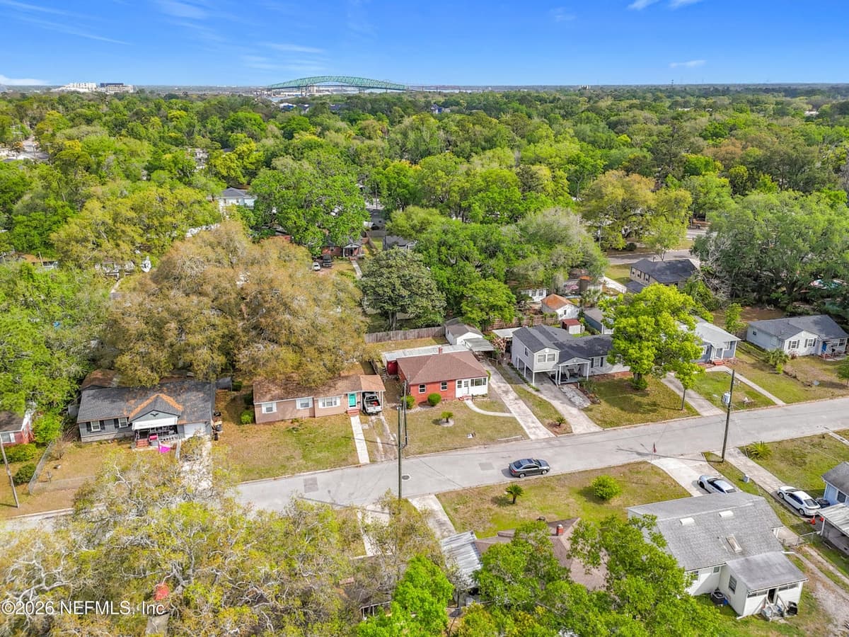 3347 SYLVIA Street, Jacksonville, FL 32207 2