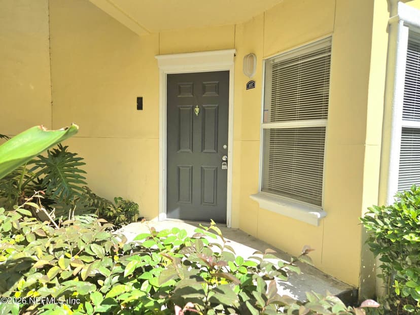1800 THE GREENS Way 107, Jacksonville Beach, FL 32250