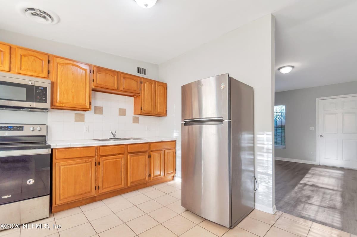 6109 STRAWFLOWER Place, Jacksonville, FL 32209 3