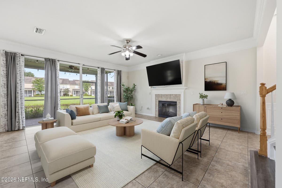 11064 CASTLEMAIN Circle E, Jacksonville, FL 32256 2