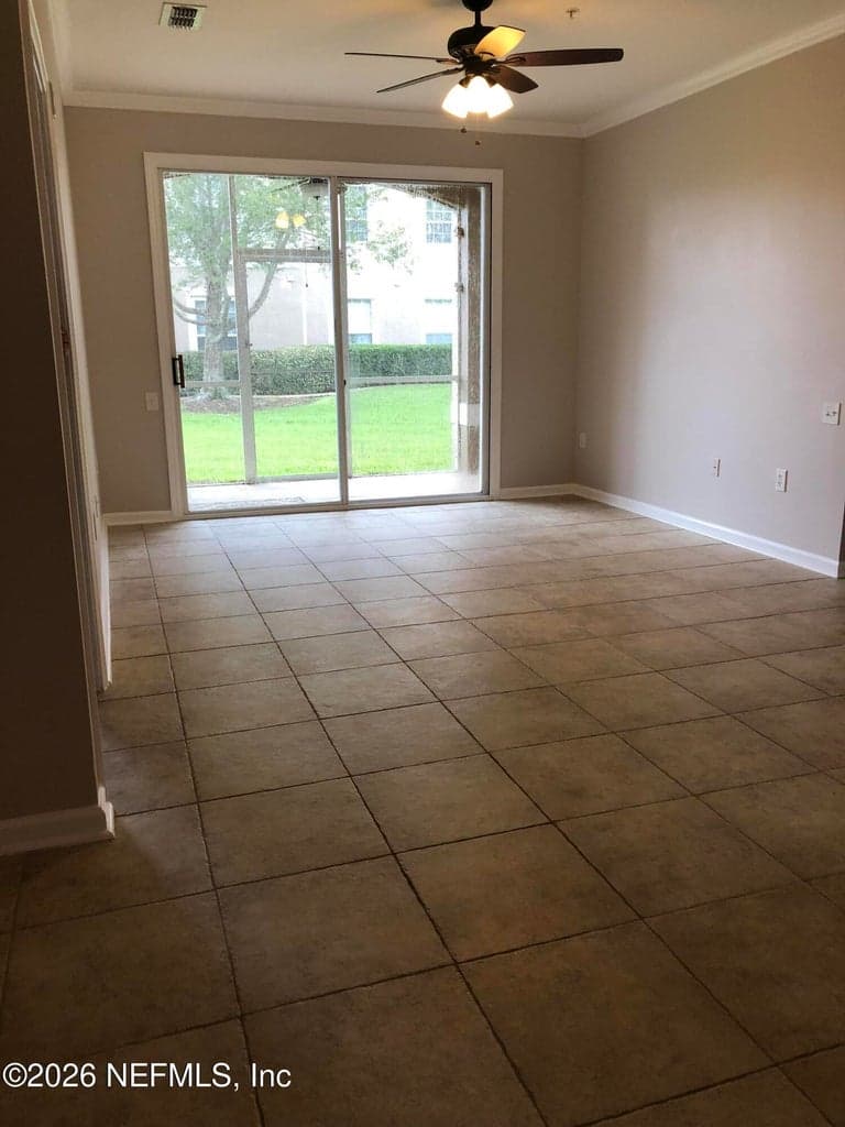 7990 BAYMEADOWS Road 803, Jacksonville, FL 32256 3