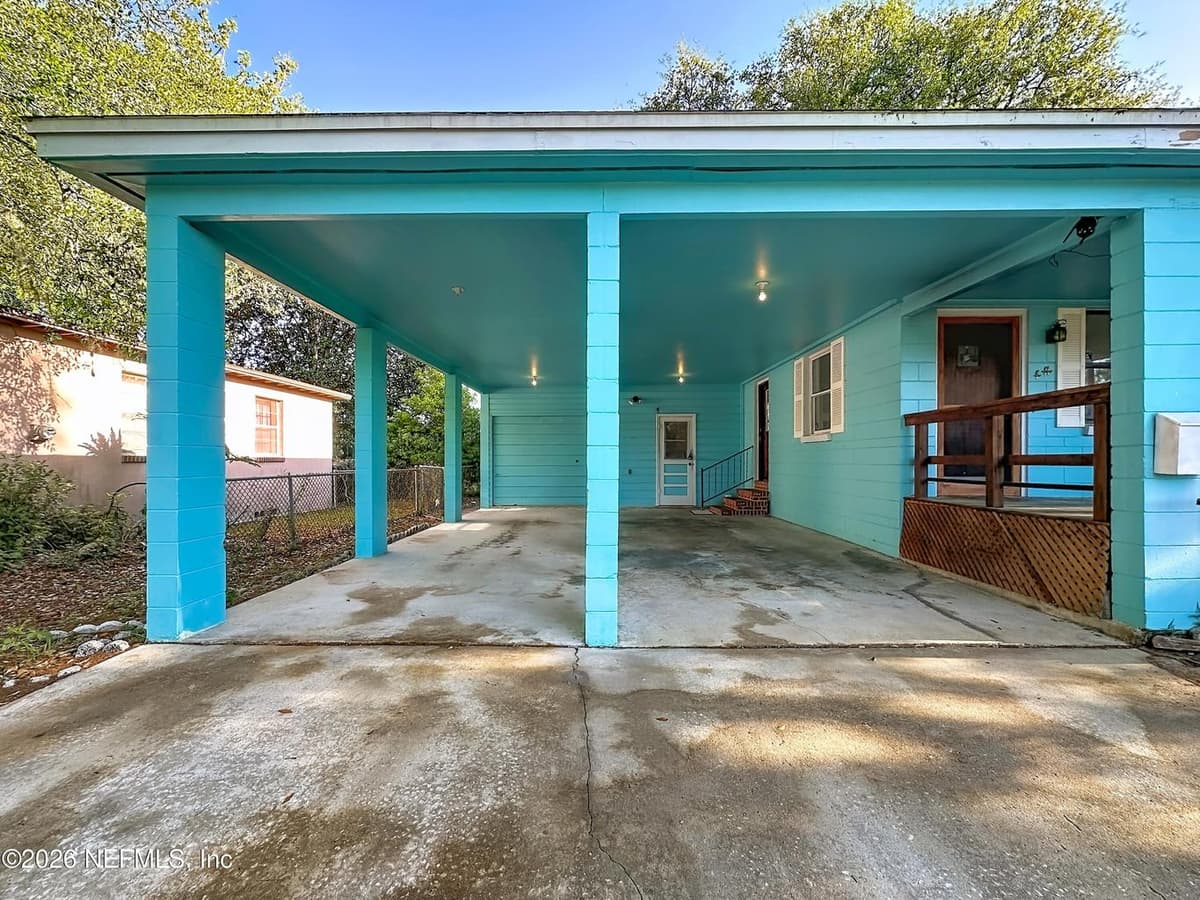6131 BARTHOLF Avenue, Jacksonville, FL 32210 3