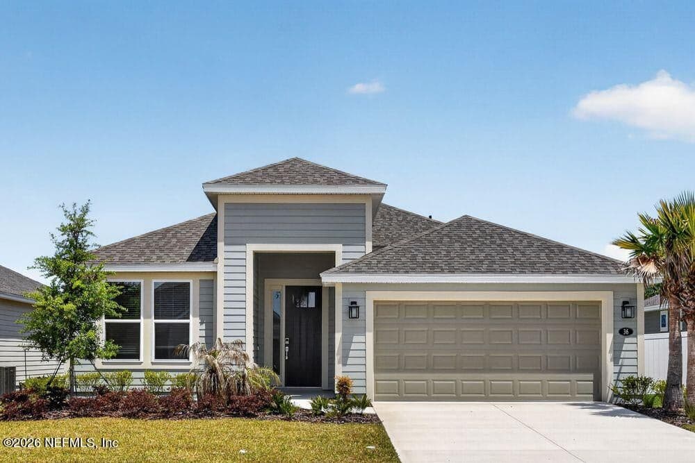 36 ARMOYAN Drive, Palm Coast, FL 32137