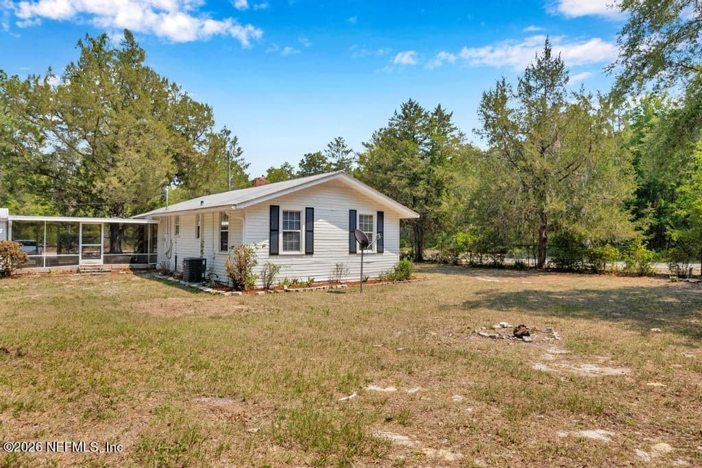 166 HERNANDO Drive, Florahome, FL 32140 3