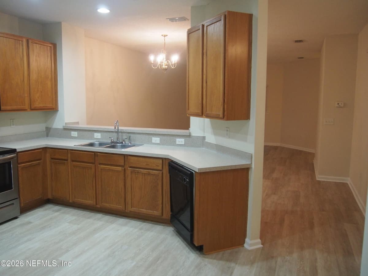 12301 KERNAN FOREST Boulevard 1304, Jacksonville, FL 32225 2