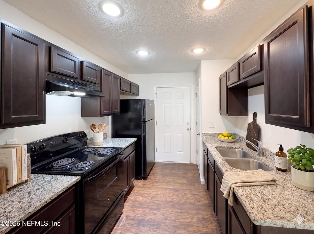 8135 FIRETOWER Road, Jacksonville, FL 32210 3