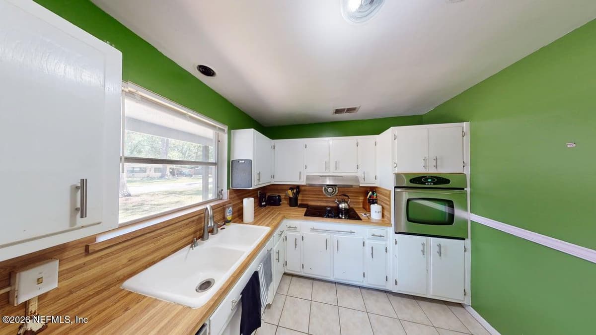 8114 NARANJA Drive W, Jacksonville, FL 32217 3
