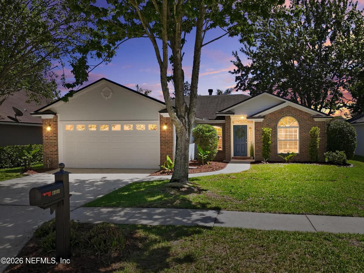 13762 SEA MIST Drive, Jacksonville, FL 32224 2
