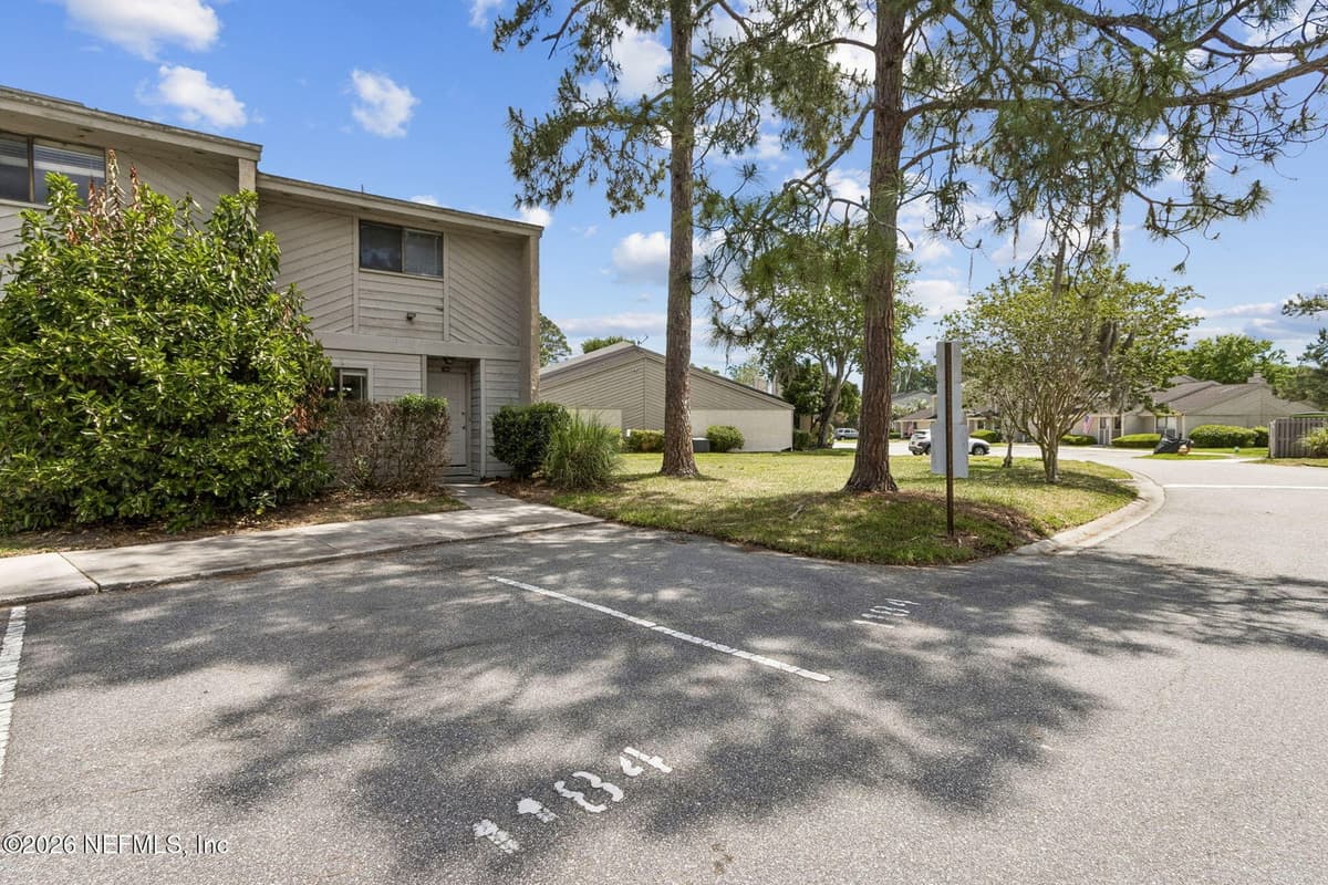 3801 CROWN POINT Road 1184, Jacksonville, FL 32257 2