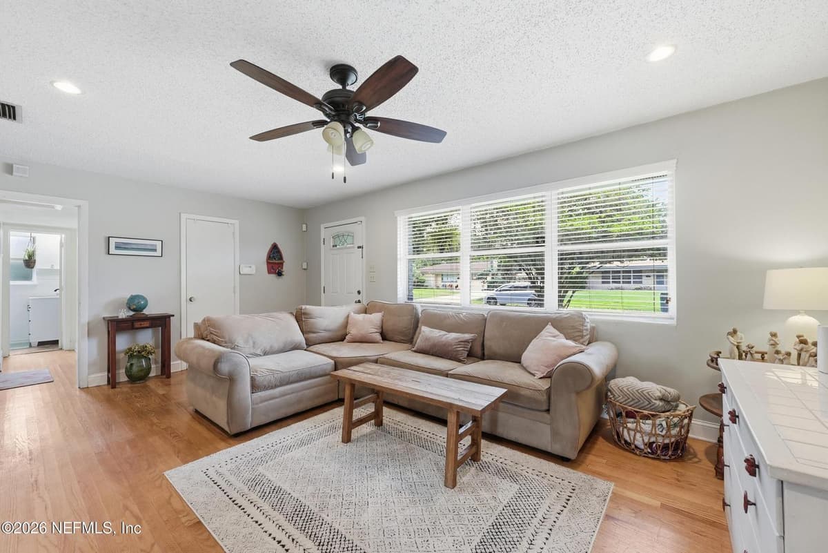 1049 NIGHTINGALE Road, Jacksonville, FL 32216 2