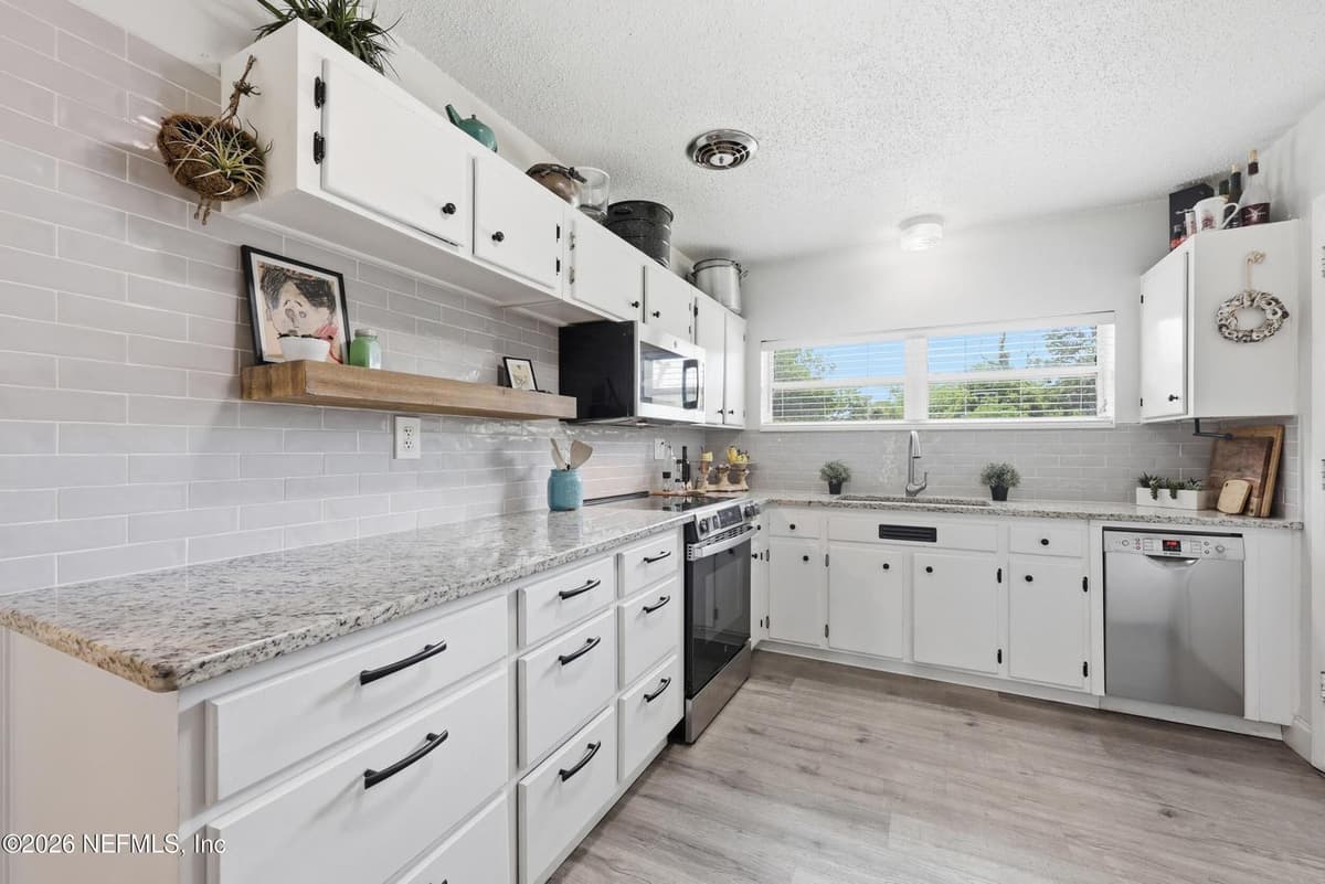 1049 NIGHTINGALE Road, Jacksonville, FL 32216 3