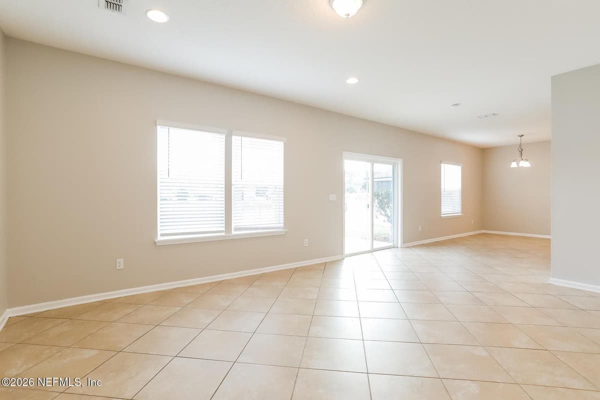 574 GLENDALE Lane, Orange Park, FL 32065 3