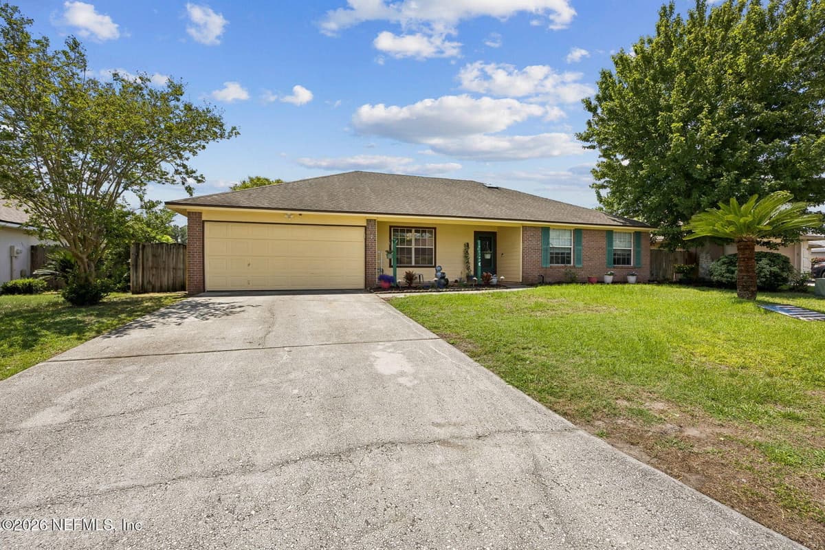 3277 AVALON Drive, Green Cove Springs, FL 32043 2