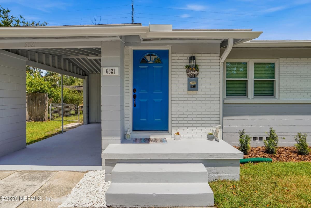 6821 SANS SOUCI Road, Jacksonville, FL 32216 2