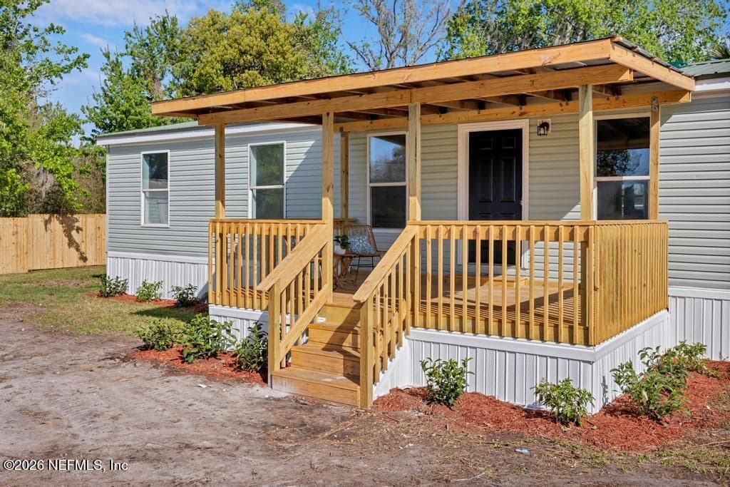 447 ERIC Avenue, Jacksonville, FL 32218 3