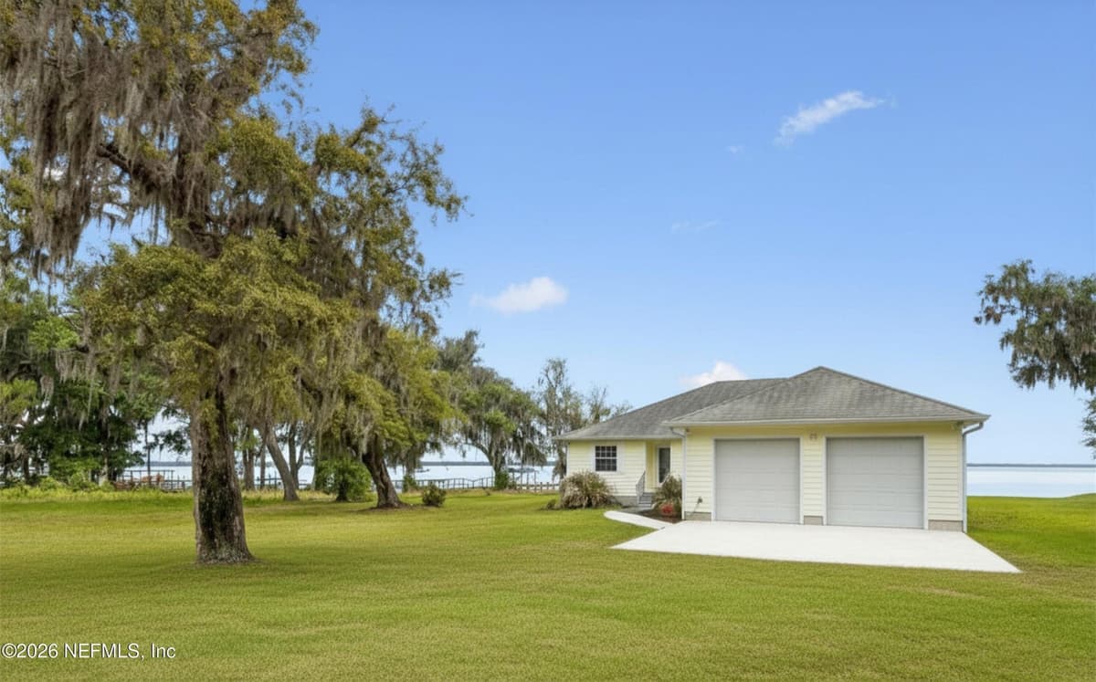 102 SANDRA Lane, Crescent City, FL 32112 2