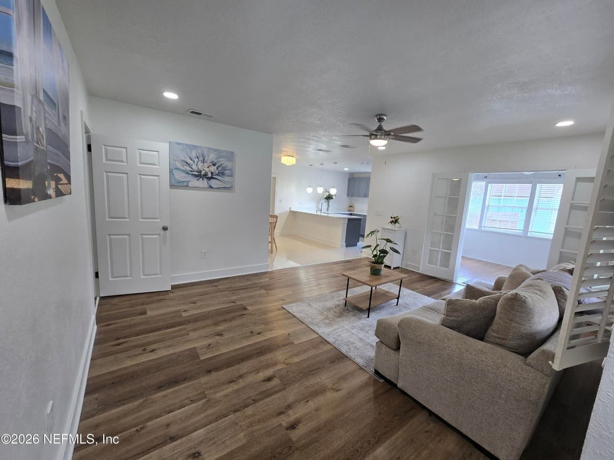 1893 E Road, Jacksonville, FL 32216 3
