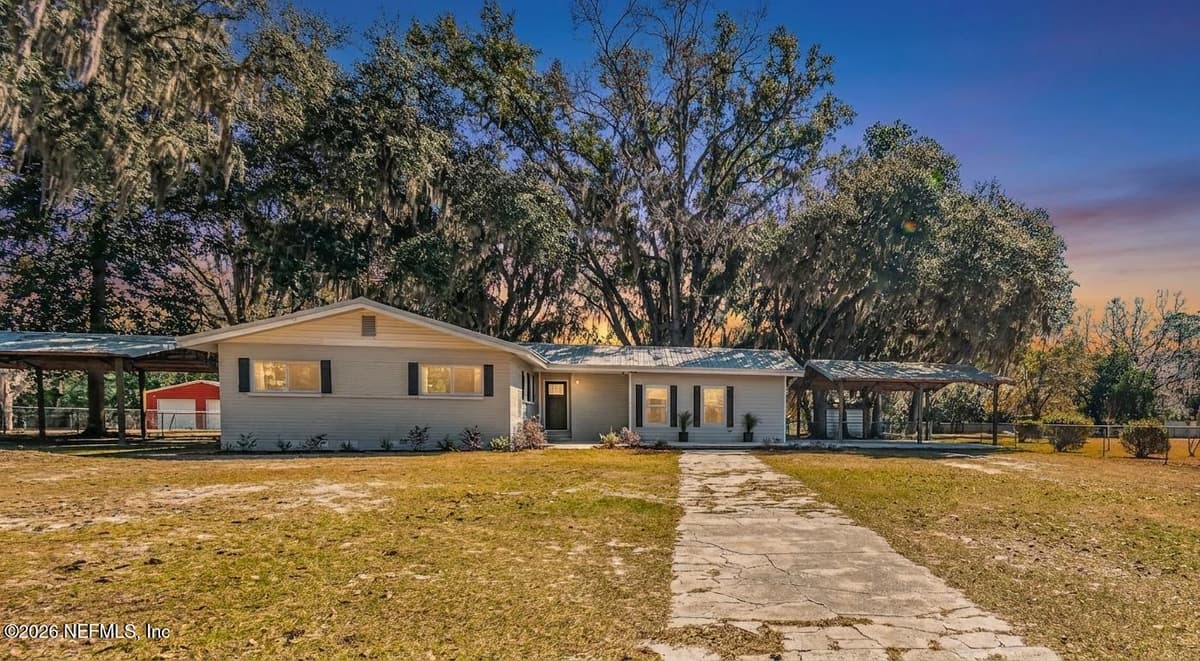 580 NE 3RD Street, Lake Butler, FL 32054 3