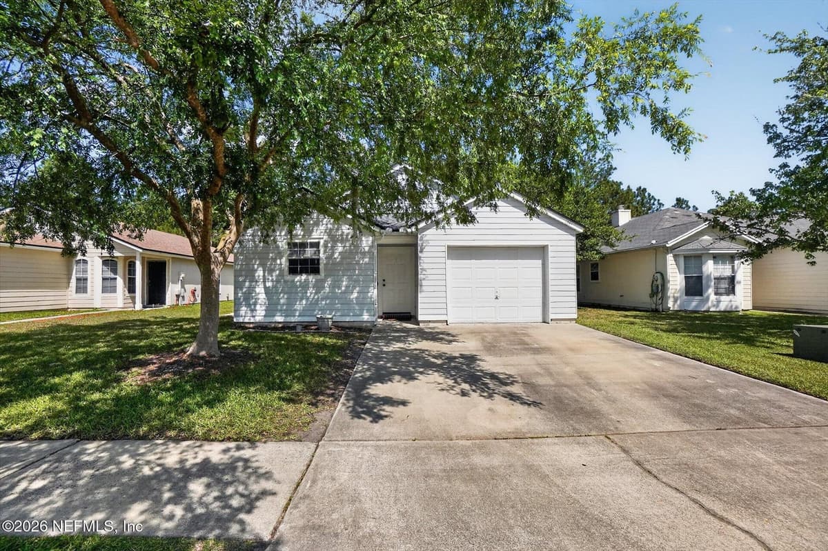 1943 HUNTERS TRACE Circle, Middleburg, FL 32068 3