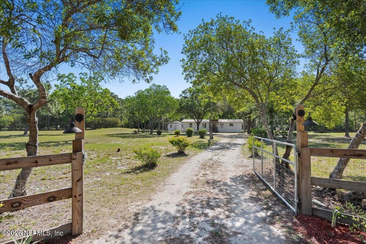 2439 QUARTERHORSE Trail, Middleburg, FL 32068 2