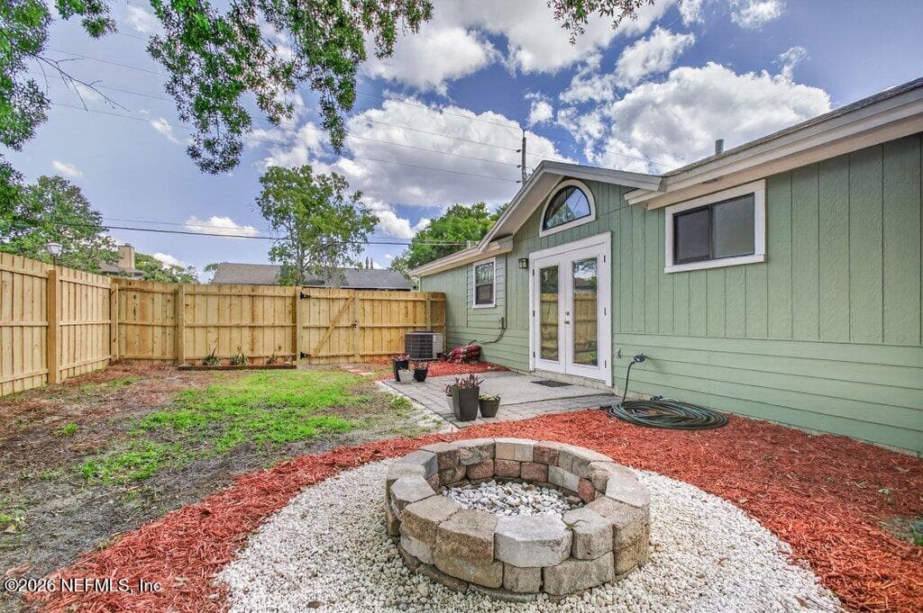 10204 LONE STAR Road, Jacksonville, FL 32225 2