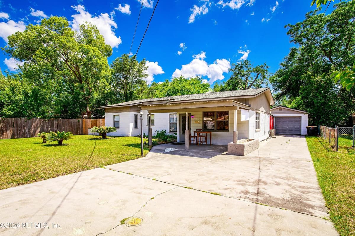 5242 HELM Avenue, Jacksonville, FL 32244 3