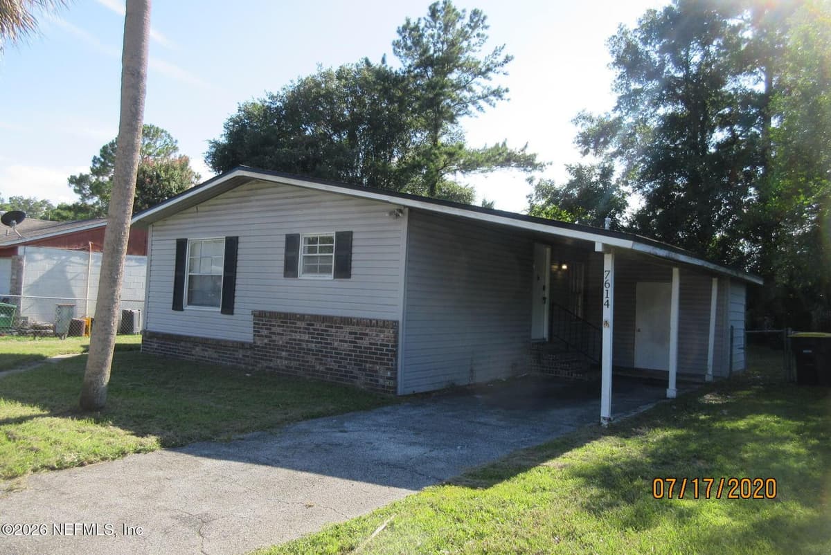 7614 CLUB DUCLAY Drive, Jacksonville, FL 32244 2