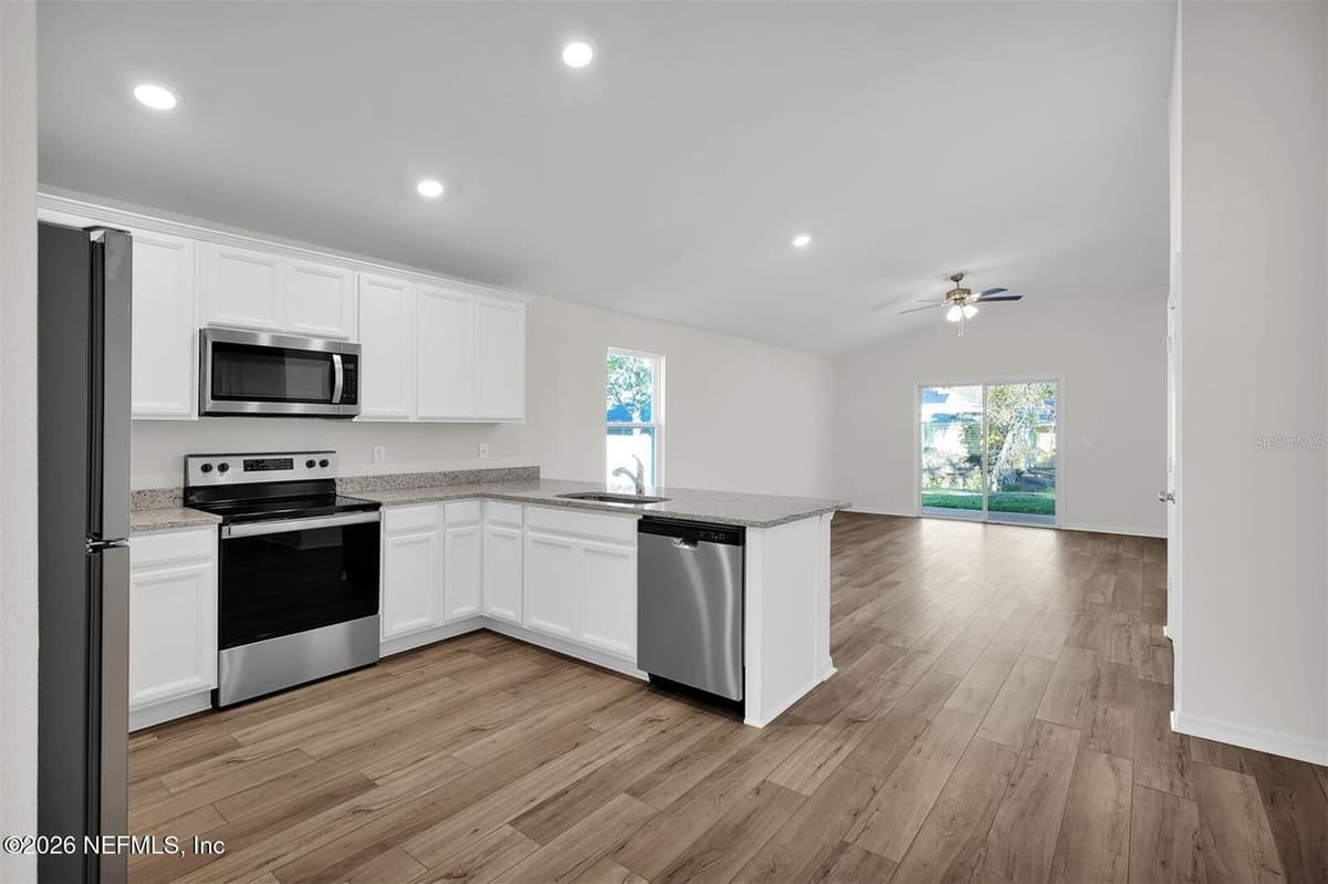 33 PINEAPPLE Drive, Palm Coast, FL 32164 3
