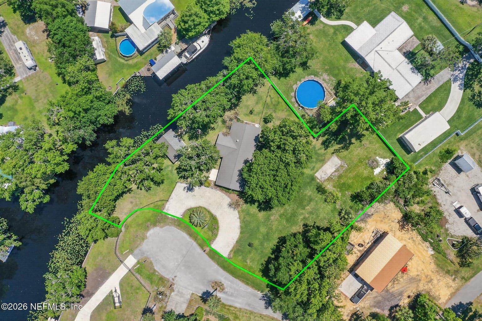137 & 135 RIVERSIDE Drive, Satsuma, FL 32189
