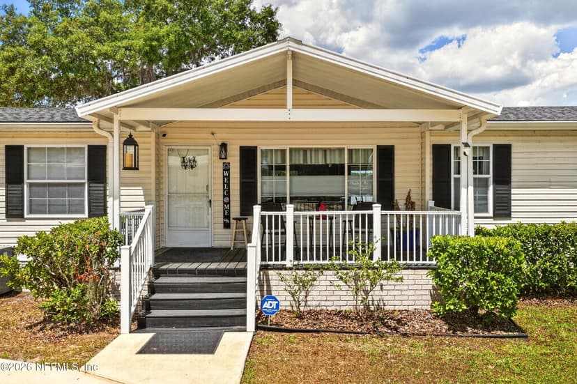 141 KITTY Avenue, Interlachen, FL 32148