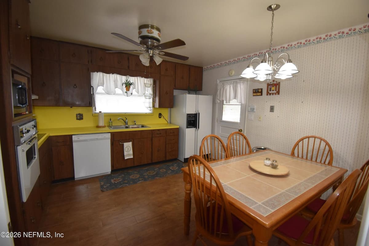 7815 BELLEMEADE Boulevard S, Jacksonville, FL 32211 3