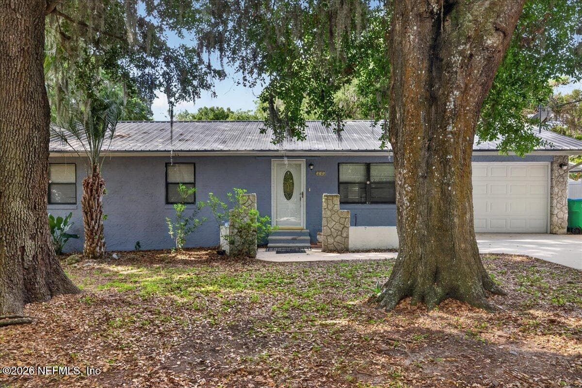 535 S PROSPECT Street, Crescent City, FL 32112
