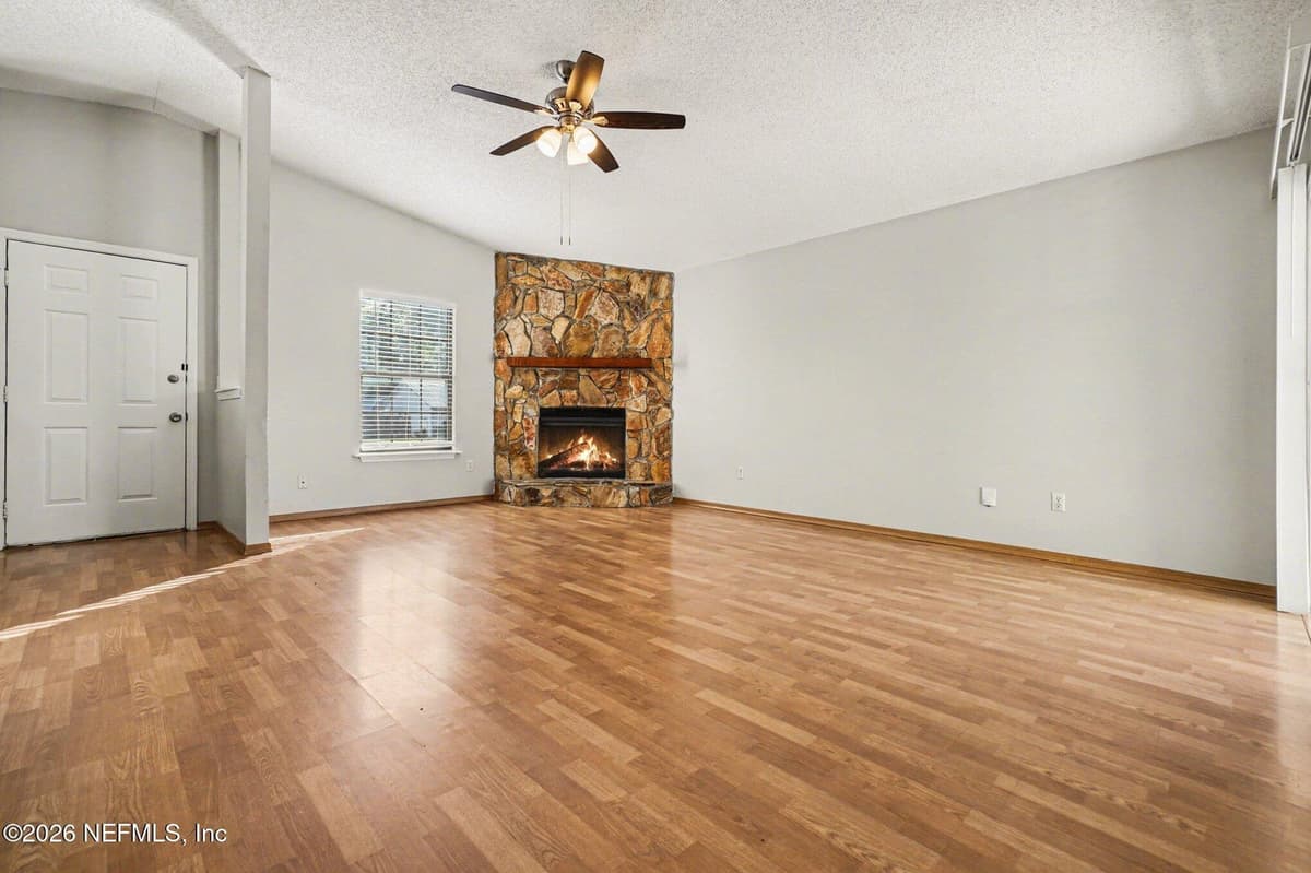 562 JAMES WILSON Circle, Orange Park, FL 32073 2