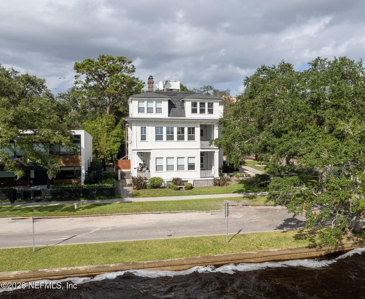2105 RIVER Boulevard, Jacksonville, FL 32204 2
