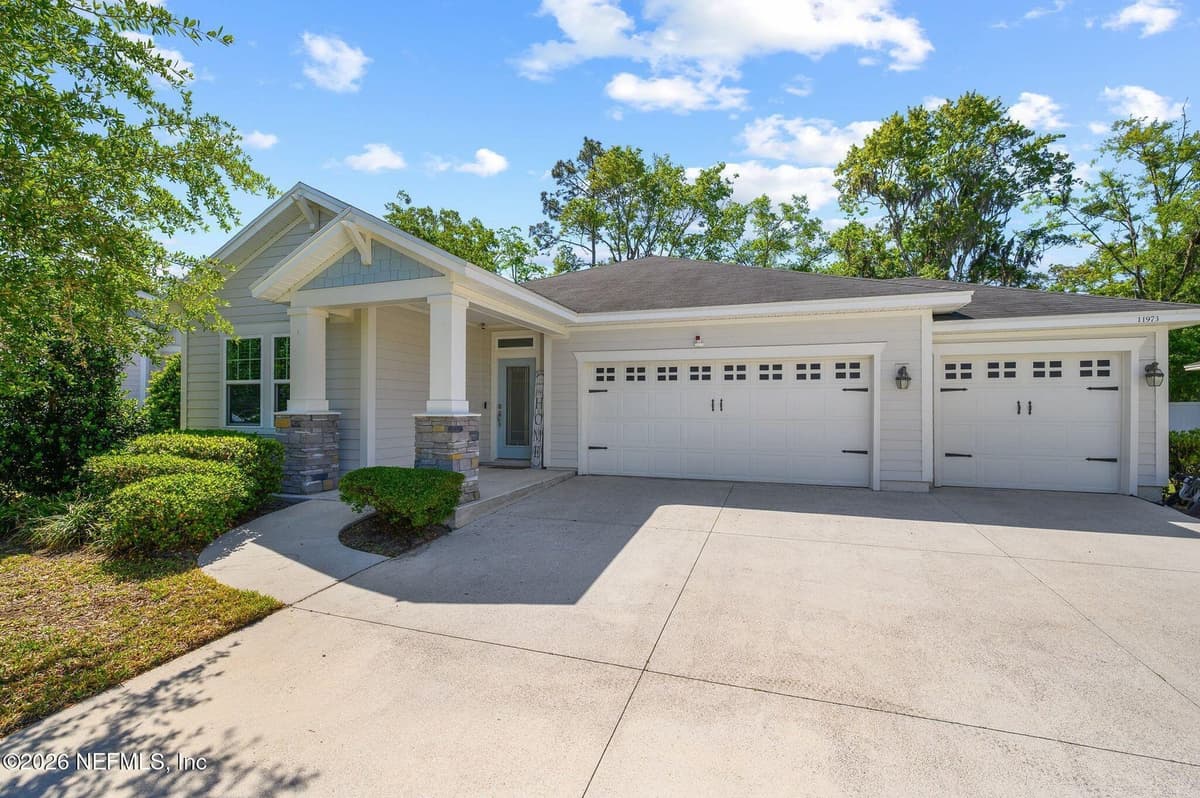 11973 BRIDGEHAMPTON Road, Jacksonville, FL 32218 3