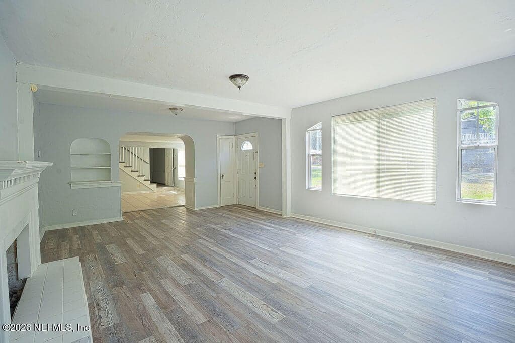 2233 SCHUMACHER Avenue, Jacksonville, FL 32207 3