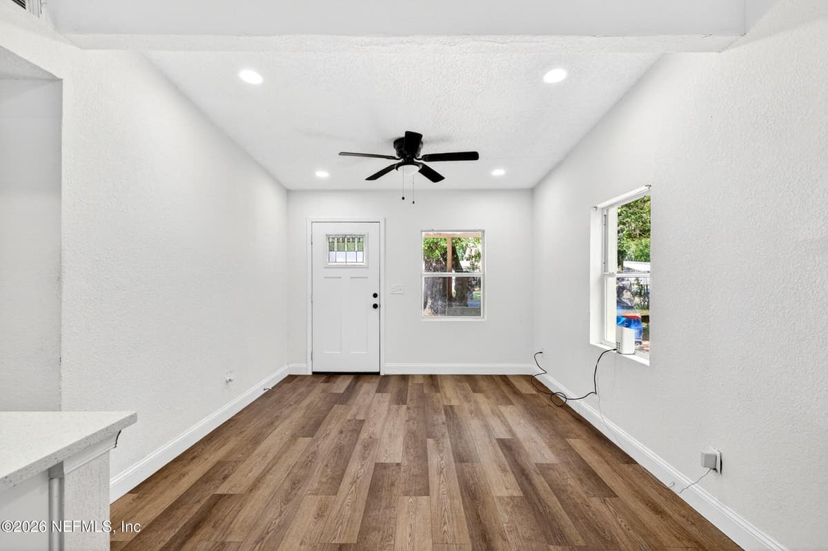 5671 VERBENA Road, Jacksonville, FL 32209 3